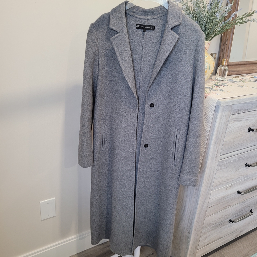 Zara Women's Classic Gray Wool Coat